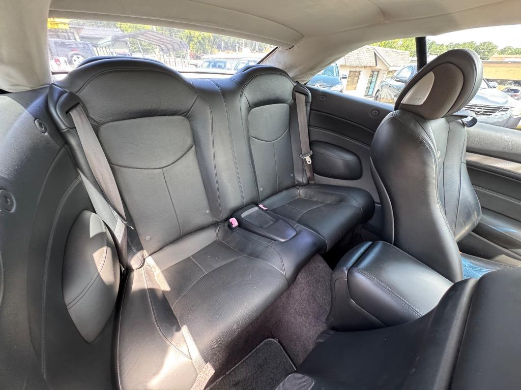 2012 Infiniti G37 Base photo 16