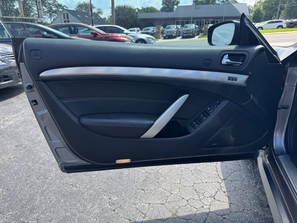 2012 Infiniti G37 Base photo 11