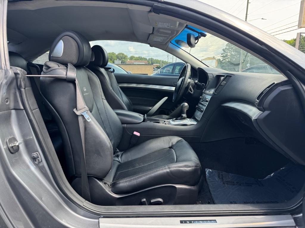 2012 Infiniti G37 Base photo 12