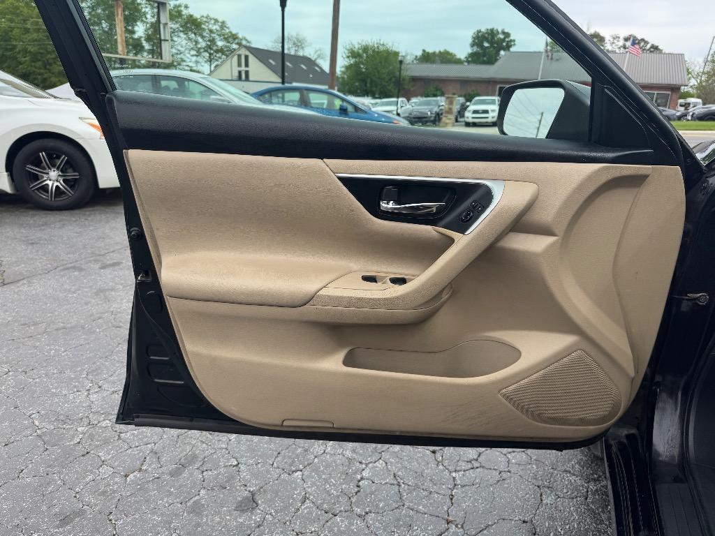 2016 Nissan Altima S - Photo 11