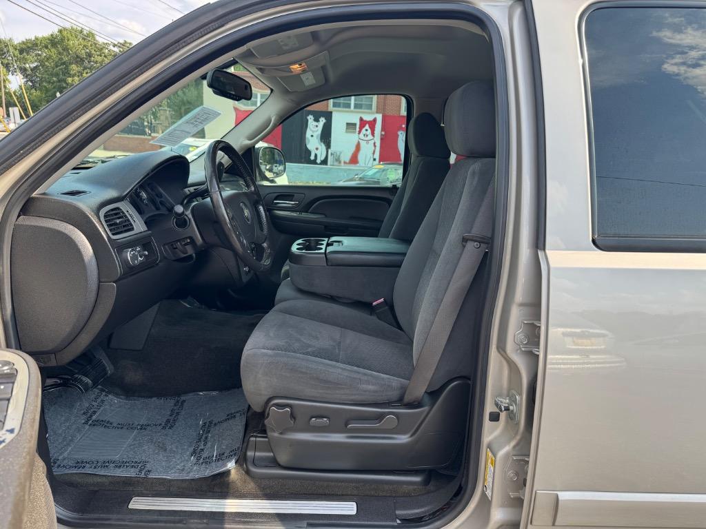 2008 Chevrolet Avalanche LS - Photo 9